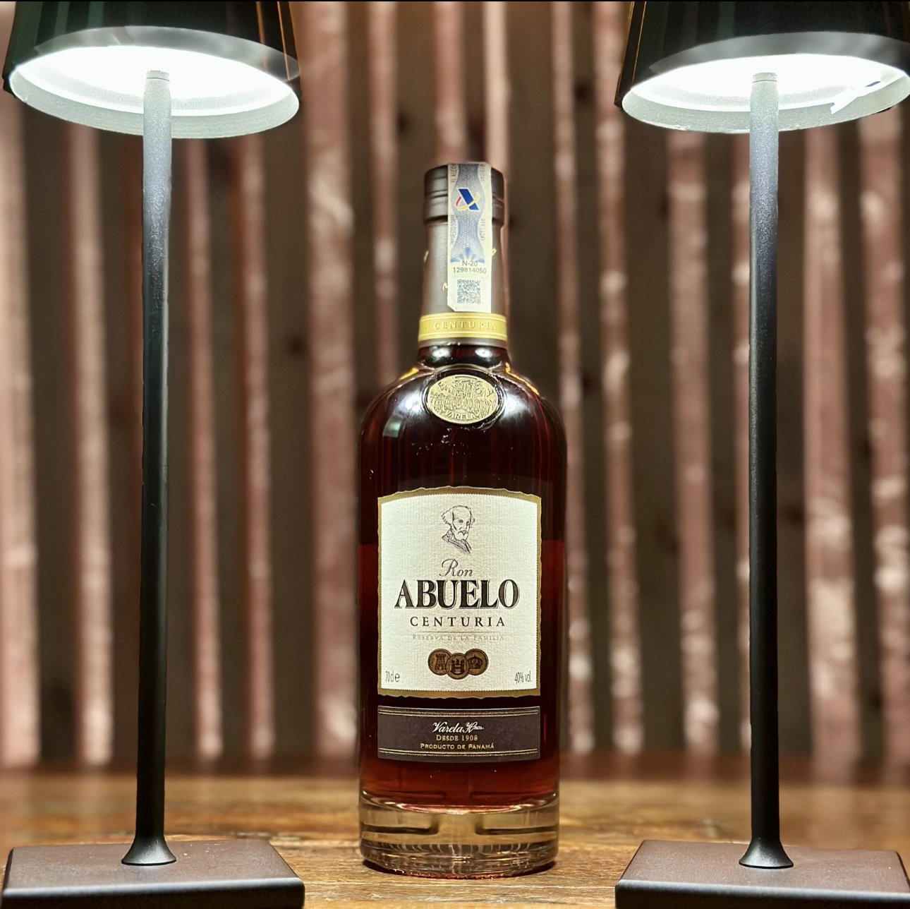 Abuelo Centuria 30-50 Años